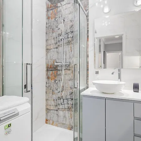 Leszno 32 By Nyx Apartment Warsaw